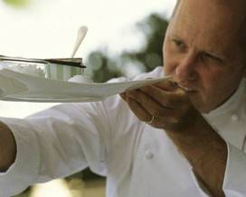 PESCARA: LO CHEF HEINZ BECK IN VISITA ALL’ISTITUTO ALBERGHIERO DE CECCO