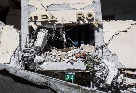 SISMA CENTRO ITALIA: ANCORA CRITICHE LE CONDIZIONI PROPRIETARIO HOTEL ROMA