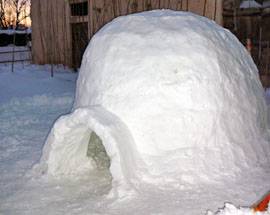MALTEMPO: L’AQUILA, SCOPPIATA PASSIONE IGLOO