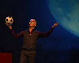 ”IL RIGORE CHE NON C’ERA”: AL TEATRO DEI MARSI ARRIVA LO SPETTACOLO DI FEDERICO BUFFA