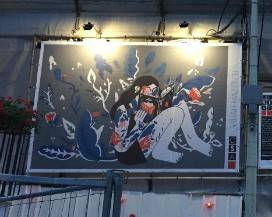OFF SITE ART: I PONTEGGI DEL CENTRO STORICO DELL’AQUILA INVASI DA GRANDI FUMETTISTI
