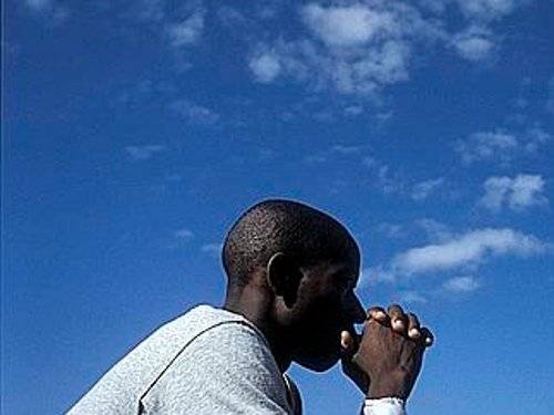 MIGRANTI: ANCI CHIEDE EQUA DISTRIBUZIONE PROFUGHI NEI COMUNI