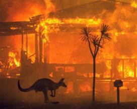 NUBE DI FUMO INTORNO AL GLOBO DOPO GLI INCENDI IN AUSTRALIA