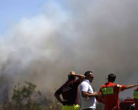 ITALIA NELLA MORSA DEL FUOCO: BRUCIA OLBIA, FIAMME ANCHE A ROMA