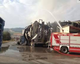 INCENDIO RICHETTI: NO INQUINAMENTO DELL’ARIA, SECONDO ANALISI DELL’ARTA