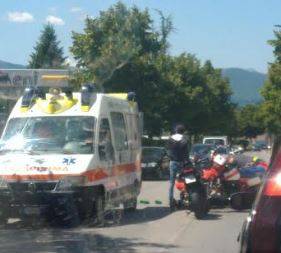 L’AQUILA: SCONTRO TRA MOTO IN VIA CROCE ROSSA, UN FERITO LIEVE