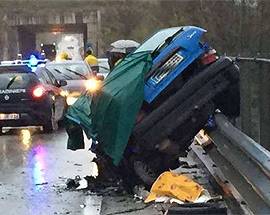 SCONTRO TRA DUE AUTO SULLA AVEZZANO-SORA PER LA PIOGGIA, MUORE UNA DONNA DI 52 ANNI
