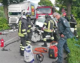 L’AQUILA: CONSIGLIERE DI CASTELVECCHIO CALVISIO MUORE NELLO SCONTRO AUTO-TIR TRA ONNA E SAN GREGORIO