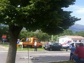 L’AQUILA: INCIDENTE SULLA SS17, MACCHINA FINISCE FUORI STRADA