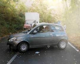 INCIDENTE A CAPRARA DI SPOLTORE, DONNA FINISCE IN OSPEDALE
