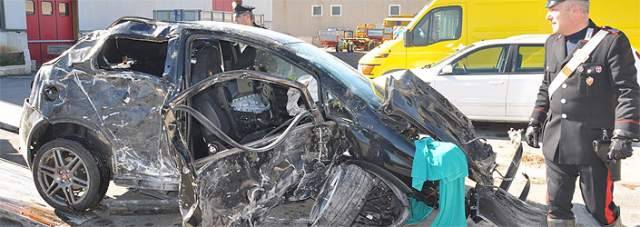 TRAGEDIA SULLE STRADE  NELL’AQUILANO, RAGAZZO MUORE SUL COLPO, FERITI DUE AMICI