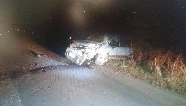 UBRIACO TRAVOLGE AUTO, SI COSTITUISCE DOPO UN’ORA