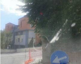 L’AQUILA: A VIA SAN SISTO INCROCIO ANCORA PERICOLOSO E SEMAFORO NASCOSTO