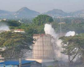 INDIA, MAXI FUGA DI GAS IN IMPIANTO CHIMICO: MORTI E FERITI