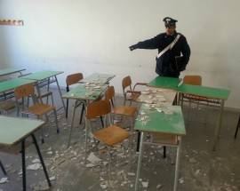 ITIS CHIETI: INTONACO CADE SU RAGAZZO, MOBILITAZIONE STUDENTI