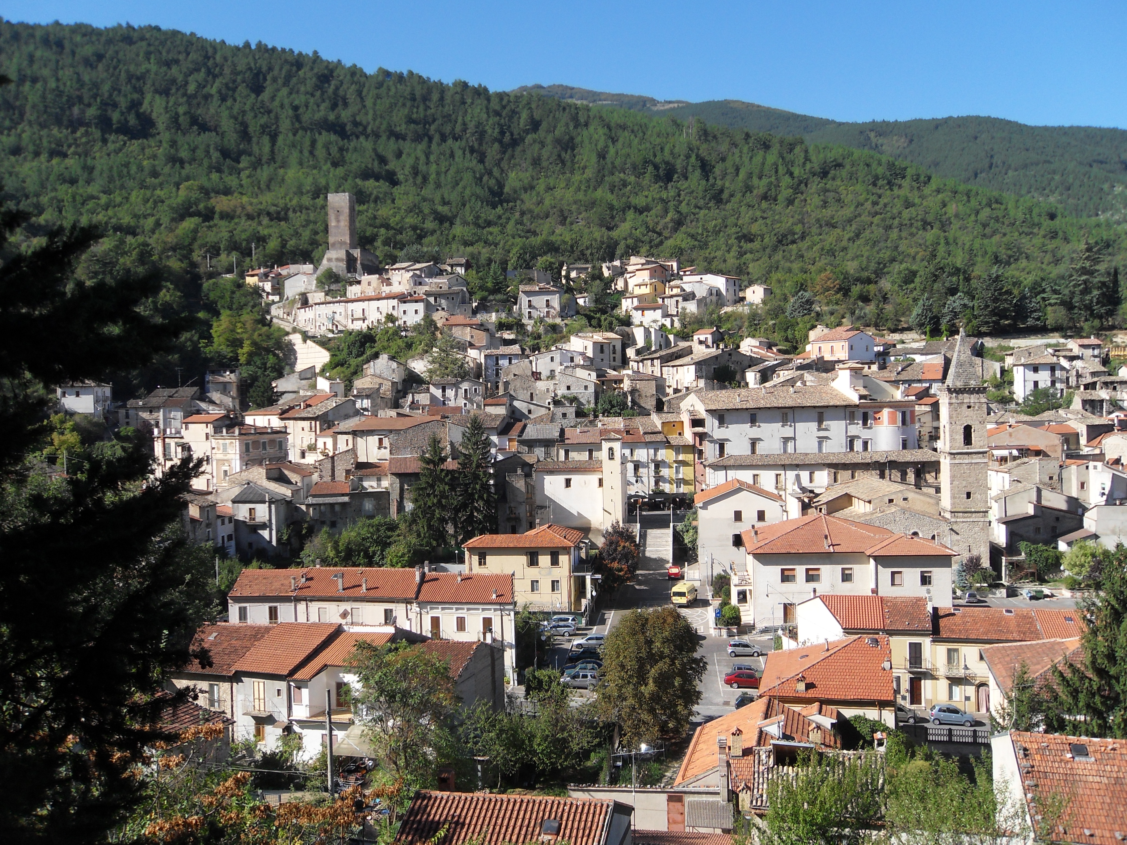 BADANTE TROVATO MORTO IN CASA ASSISTITO, GIALLO A INTRODACQUA
