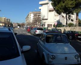 PESCARA: DONNA INVESTITA VICINO L’OSPEDALE, RICOVERATA