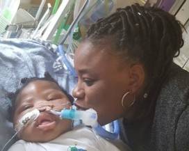 LONDRA: MORTO IL PICCOLO ISAIAH HAASTRUP DOPO ORDINE DI STACCARE SPINA