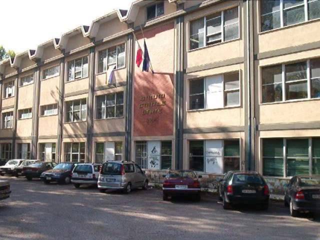 SCRISSE ”ASINO” SULLA FRONTE DI UN ALUNNO, ASSOLTO IL PROF AQUILANO EUSANI