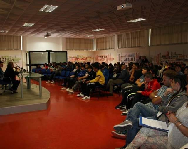 SULMONA: STUDENTI ITC ”DE NINO” VINCONO PREMIO GIORNALISTICO SKY TG24