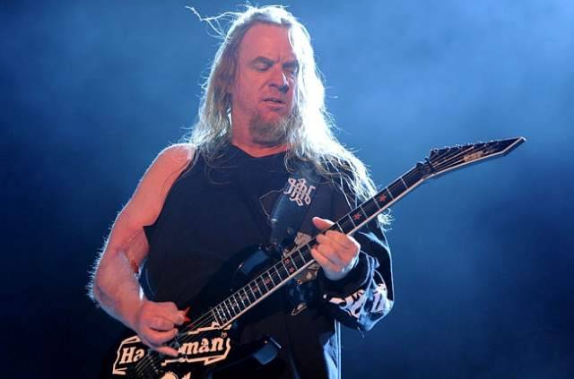 LUTTO NEL MONDO DEL METAL: E’ MORTO JEFF HANNEMAN, CHITARRISTA DEGLI SLAYER