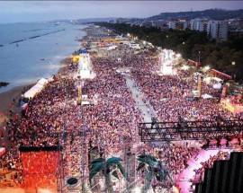 JOVA BEACH PARTY: ANCORA POLEMICHE, COMARDI A SMARGIASSI, ”ECCO COME ABBIAMO SPESO I SOLDI”