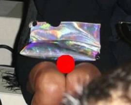 KATE MOSS SENZA SLIP ALLA SFILATA DI STELLA MCCARTNEY