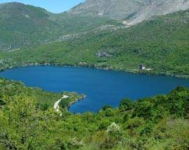 LIVELLO ACQUE LAGO SCANNO SCESO OLTRE UN METRO E MEZZO