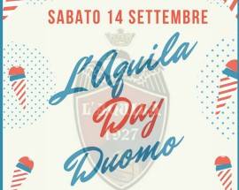 ”L’AQUILA DUOMO DAY”: CALCIATORI DIETRO AL BANCONE, CONI E COPPETTE DI GELATO AI TIFOSI