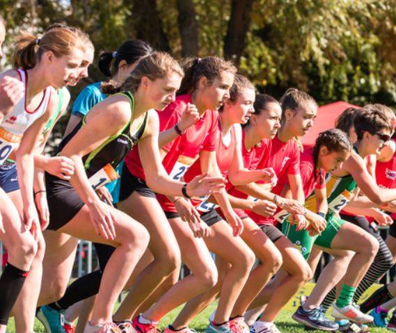 FESTA MONTAGNA: DIMOSTRAZIONE LASER RUN IN ATTESA MEZZA MARATORNA