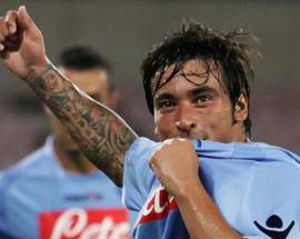GUAI PER IL ”POCHO” LAVEZZI: BECCATO ALLA DOGANA CON REPERTO ARCHEOLOGICO