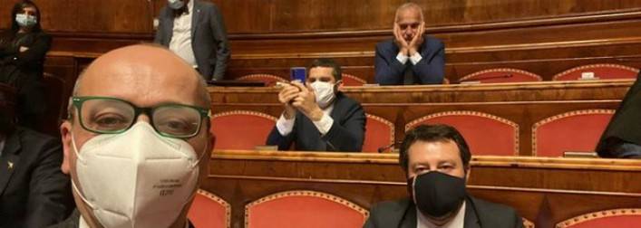 SALVINI: ”RESTIAMO IN AULA FINCHE’ NON AVREMO RISPOSTE”