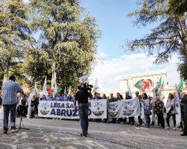 ELEZIONI REGIONALI: RITARDO DATA, LA LEGA IN PIAZZA A PESCARA DOPO L’AQUILA