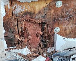 L’AQUILA: PILASTRO SENZA GUAINA MARCIO, EVACUATE 70 PERSONE DA C.A.S.E. COPPITO 2