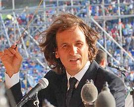 CONCERTO COCCIANTE: DE AMICIS, ”NON E’ COLPA MIA E DI RICCARDO SE SALTA”
