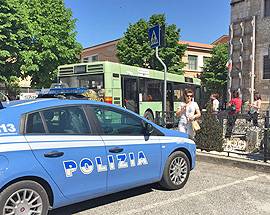 L’AQUILA: LITE SULL’AUTOBUS, DEVE INTERVENIRE LA POLIZIA
