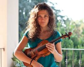 LA VIOLINISTA LORENZA BORRANI IN CONCERTO ALL’AQUILA PER LA BARATTELLI