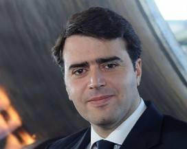 L’ABRUZZESE LUCA TOSTO, ”QUANTO E’ DURA FARE IMPRESA IN ITALIA, TROPPA BUROCRAZIA”