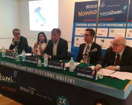 ”NONNO ASCOLTAMI!”, LUCIANO ONDER A PESCARA PER PROBLEMI DELL’UDITO