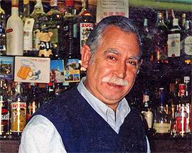 L’AQUILA: CHIUDE LO STORICO BAR DI ‘PITO”, UN PEZZO DI STORIA DELLA CITTA’ E DEL CALCIO
