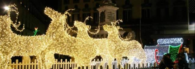 L’AQUILA, OGGI ALLE 17 L’ACCENSIONE DELLE LUCI DI NATALE IN PIAZZA