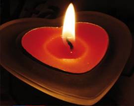 SISMA 2009: A TERAMO CANDELE ALLA FINESTRA E DIRETTA FACEBOOK