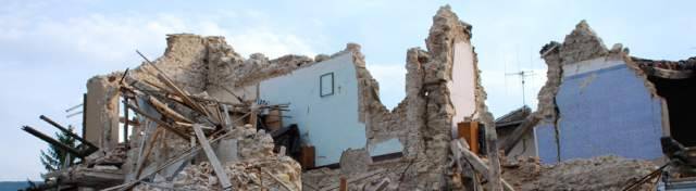 RICOSTRUZIONE: IL CRATERE CHE SOFFRE CANTIERI A SINGHIOZZO E SENZA SOLDI