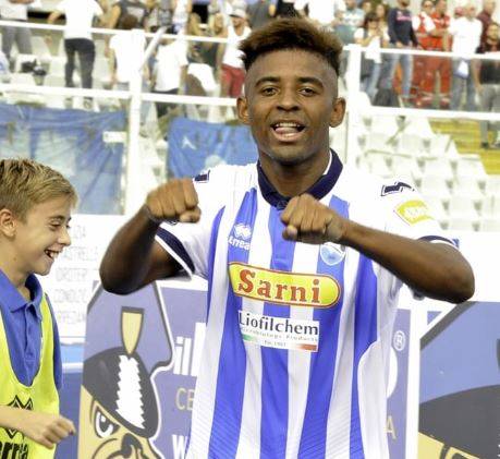 PESCARA CALCIO: CESSIONE JOSE’ MACHIN, TIFOSI CONTESTANO SOCIETA’