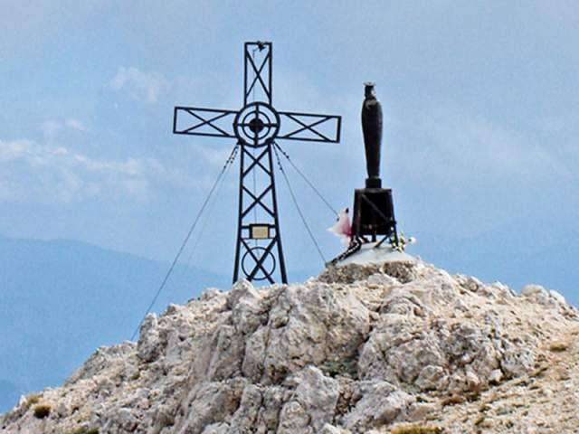 LA MADONNINA DEL VELINO BENEDETTA DAL PAPA, 200 ALPINI IN VATICANO