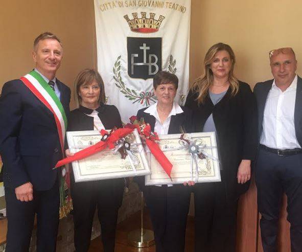 SAN GIOVANNI TEATINO: LE MAESTRE VOLPE E DI CARLO VANNO IN PENSIONE