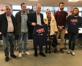 JOVA BEACH PARTY MONTESILVANO: BOTTIGLIE DI PLASTICA RACCOLTE DIVENTANO MAGLIETTE