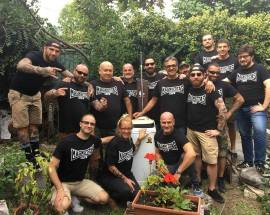 L’AQUILA: MAGNOTTAS CREW, OMAGGIO AL MITO DEGLI SCHERZI TELEFONICI E UNA LAVATRICE PER GLI AUTORI