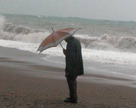 PESCARA: ALLERTA METEO, PER DOMANI PREVISTE MAREGGIATE E BURRASCA