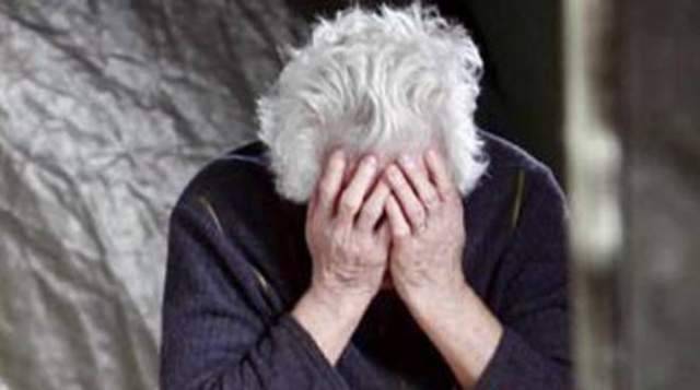 TERAMO: BADANTE MAROCCHINA PICCHIA E MALTRATTA 92ENNE, RIPRESA DA TELECAMERA E ARRESTATA